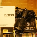 D7000