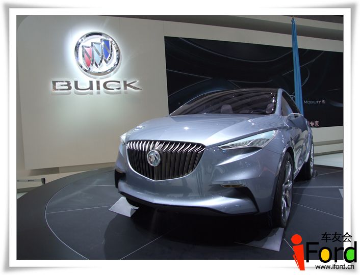 BuickDSCF0140.jpg