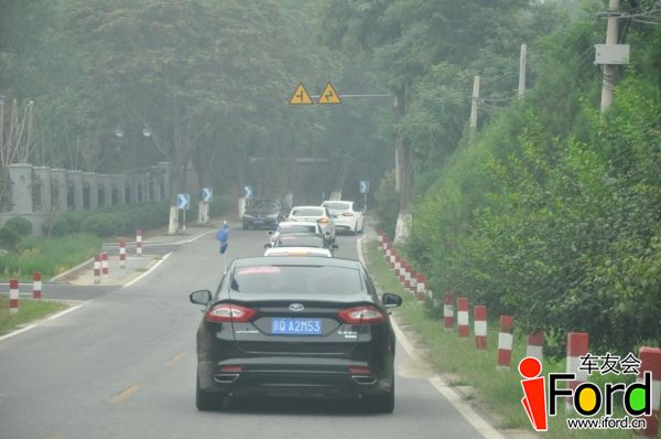 爱福特车友会新蒙迪欧上市一周年活动350.jpg