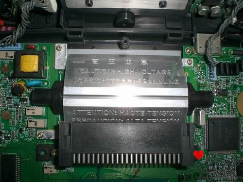 lj0327yxdg32s.jpg