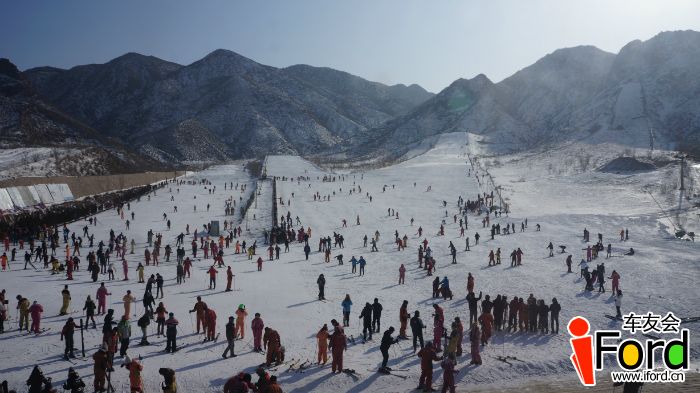 滑雪场全景1