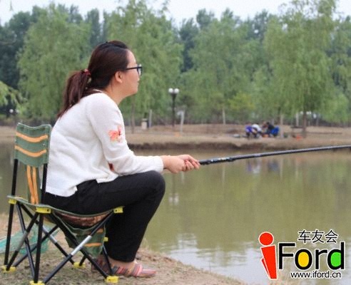 半个小时后，潘助理呆滞的表情