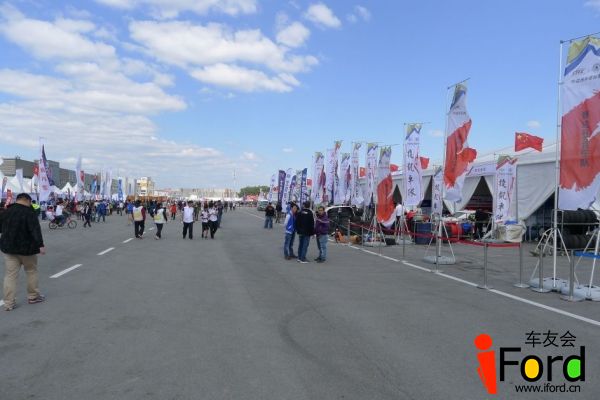 P1040424_compressed.jpg