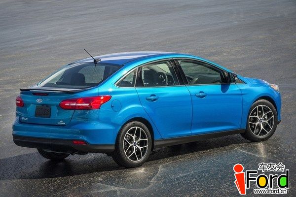 6108008_ford_focus_sedan_us-spec_4_thumb.jpg