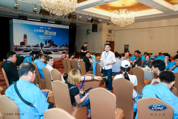 vbox7101_B85W0010_103827_small.jpg