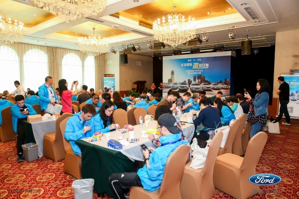 vbox7101_B85W0024_104305_small.jpg