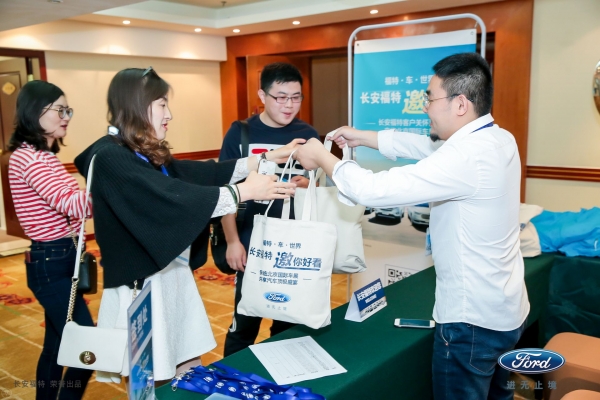 vbox7101_B85W9786_085259_small.jpg