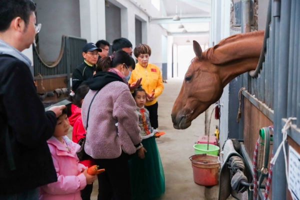 爱福特车友会与全新福特探险